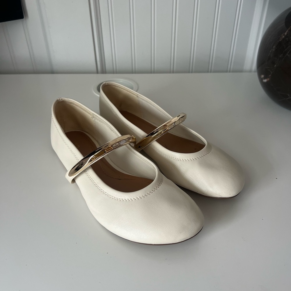 Zara ballet flats size 7